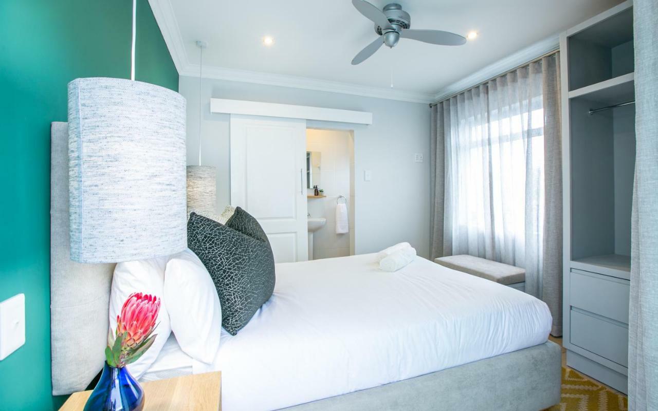 Hout & About Guest House 호우트베이 외부 사진