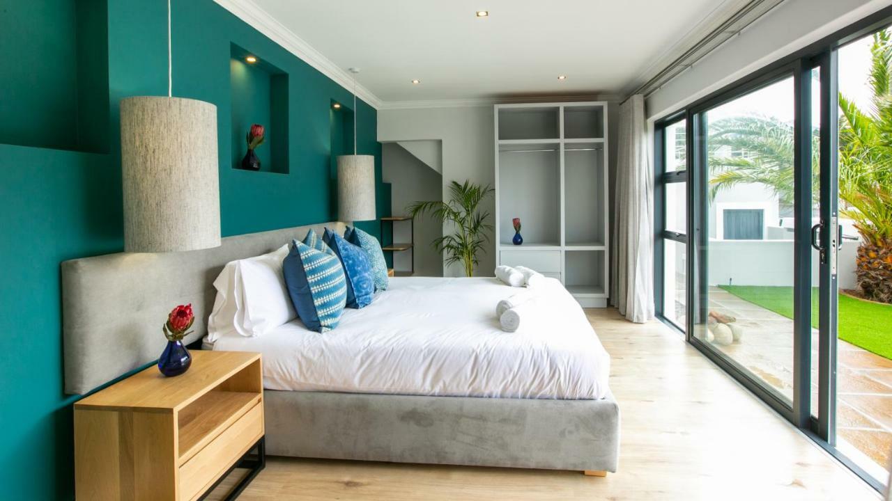 Hout & About Guest House 호우트베이 외부 사진